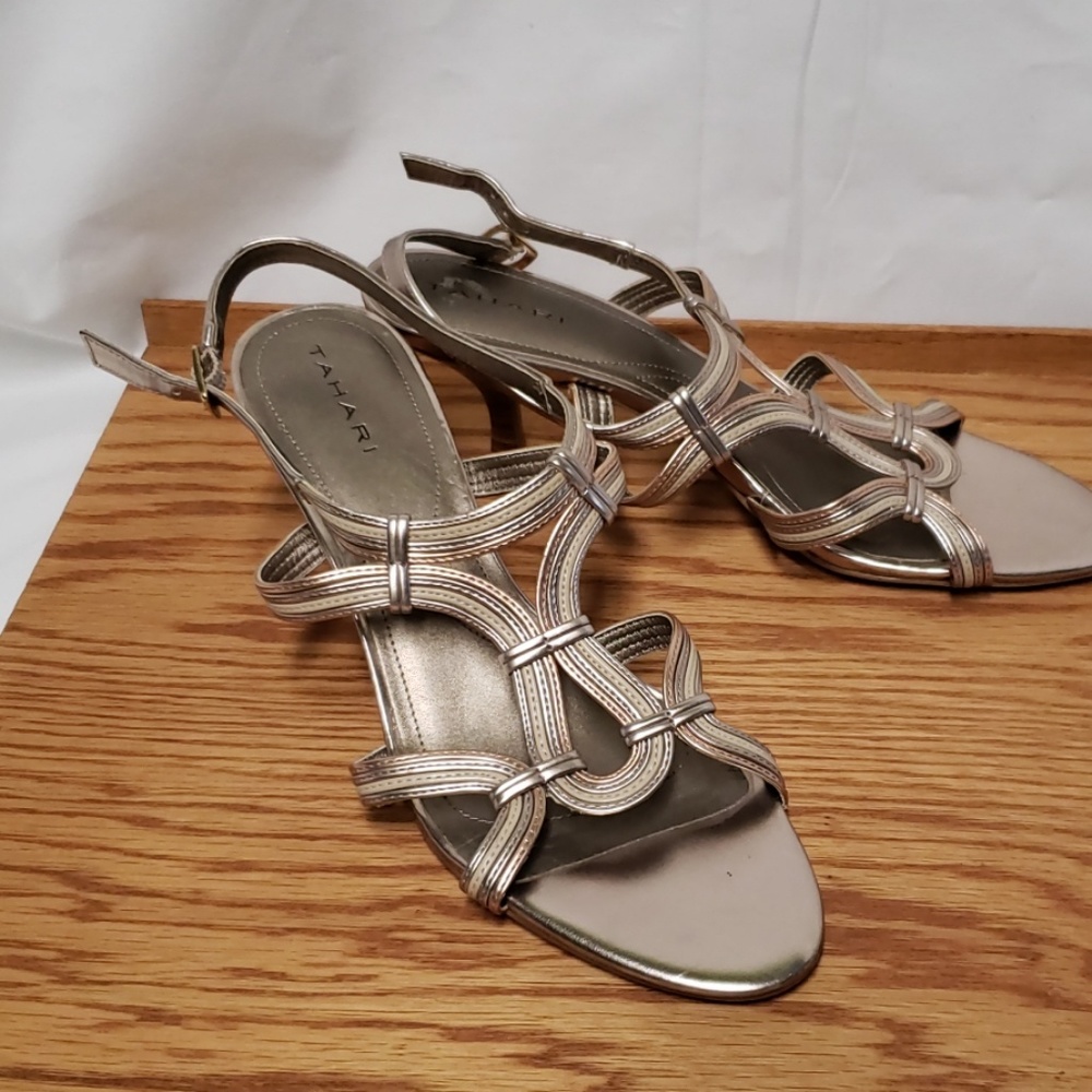 Tahari sandals